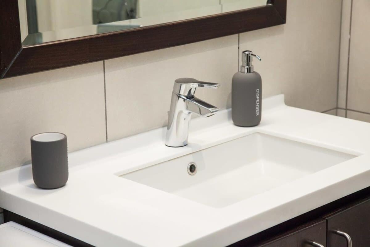 Elegant Urban Escape 1 Bd Apt In Kolonaki Διαμέρισμα Αθήνα Εξωτερικό φωτογραφία